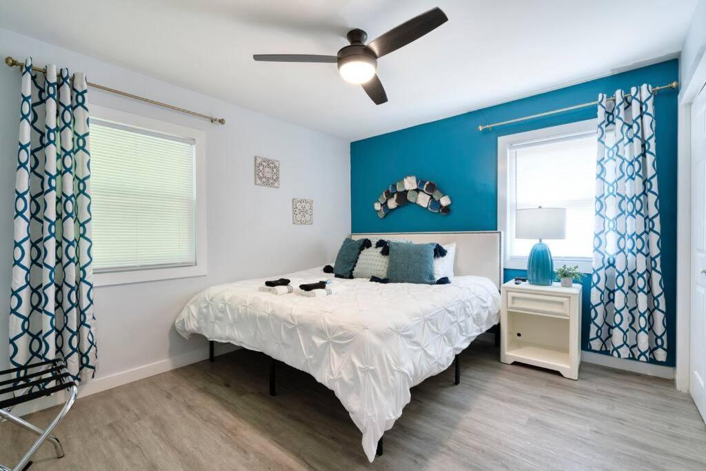 2Br 1Ba Duplex House King Beds Great For Small Groups Close To All Uptown Charlotte Attractions ภายนอก รูปภาพ